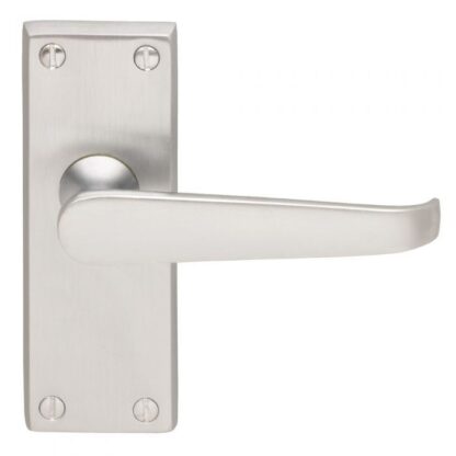 VICTORIAN LEVER ON LATCH BACKPLATE SATIN CHROME
BLISTER PACK